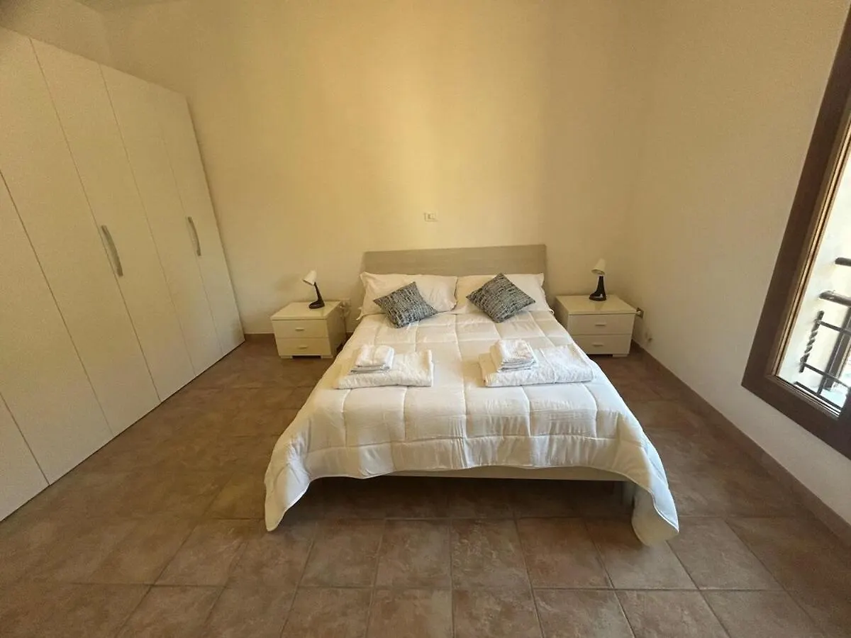 3 Bedrooms Apartment-Autodromo-Centro Storico Imola Apartamento